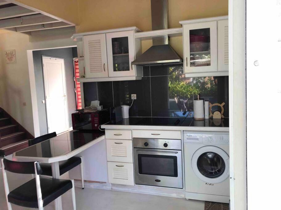 Nogent Sainte-Rose: Villa Avec Piscine Privee Luaran gambar