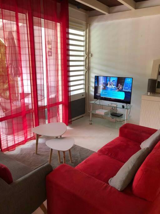 Nogent Sainte-Rose: Villa Avec Piscine Privee Luaran gambar